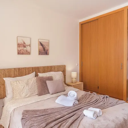 Terrace View - Estrela Apartment